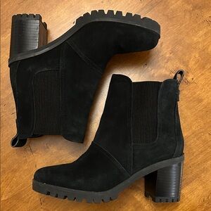 UGG Hazel Ankle Boot, Like New, size 7.5